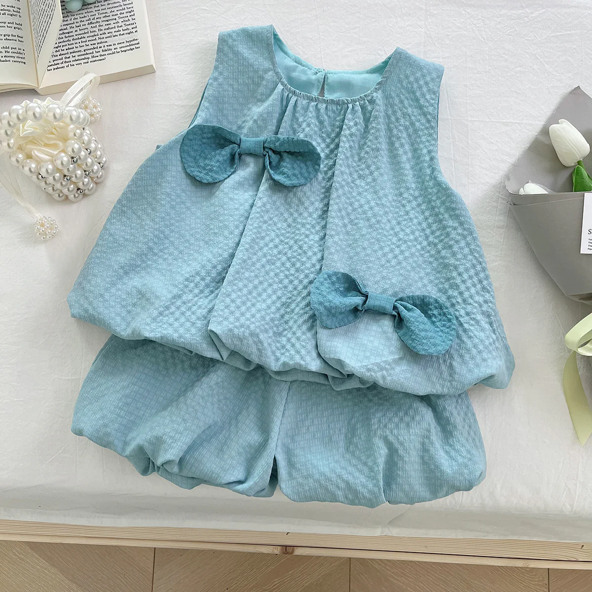 Trendy Girls’ 2-Piece Outfit – Green Set with Bow Details - Image 7